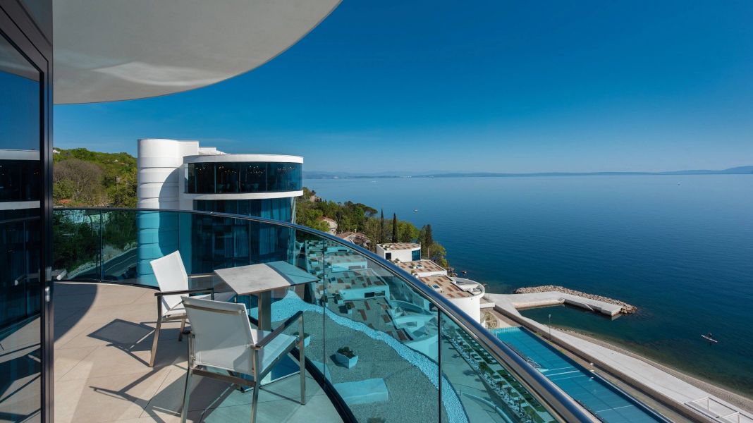 hilton-rijeka-costabella-beach-resort-and-spa-2.jpg